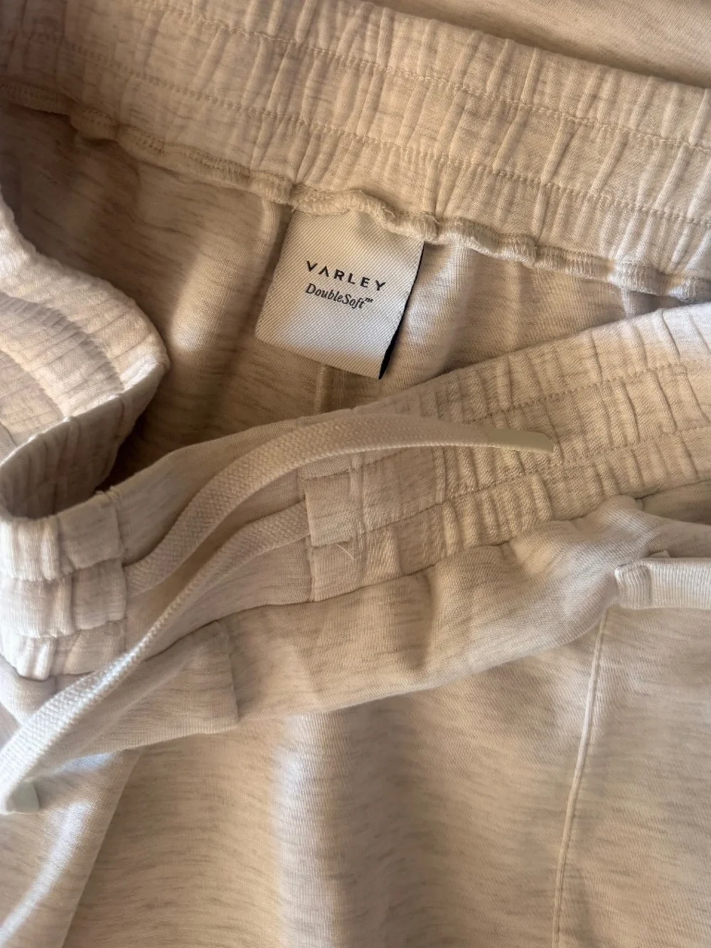 VARLEY Ivory Marl Double Soft ISABELLA Set Top Shirt And Mid Rise Shorts SZ S - Picture 4 of 6